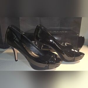 White house black market heels black size 6